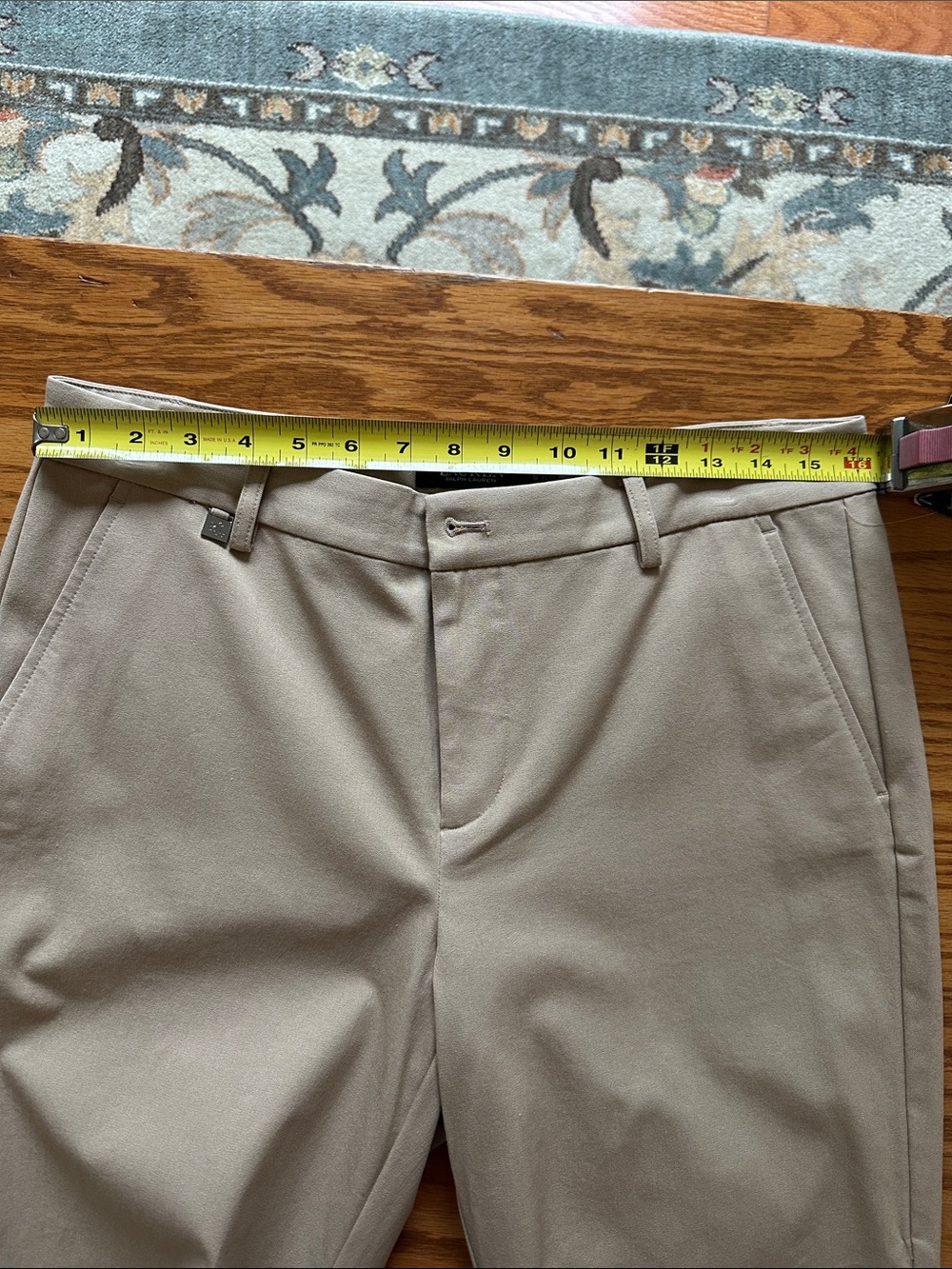 Ralph Lauren
Flat Front Shorts in Light Tan - Picture 7 of 8